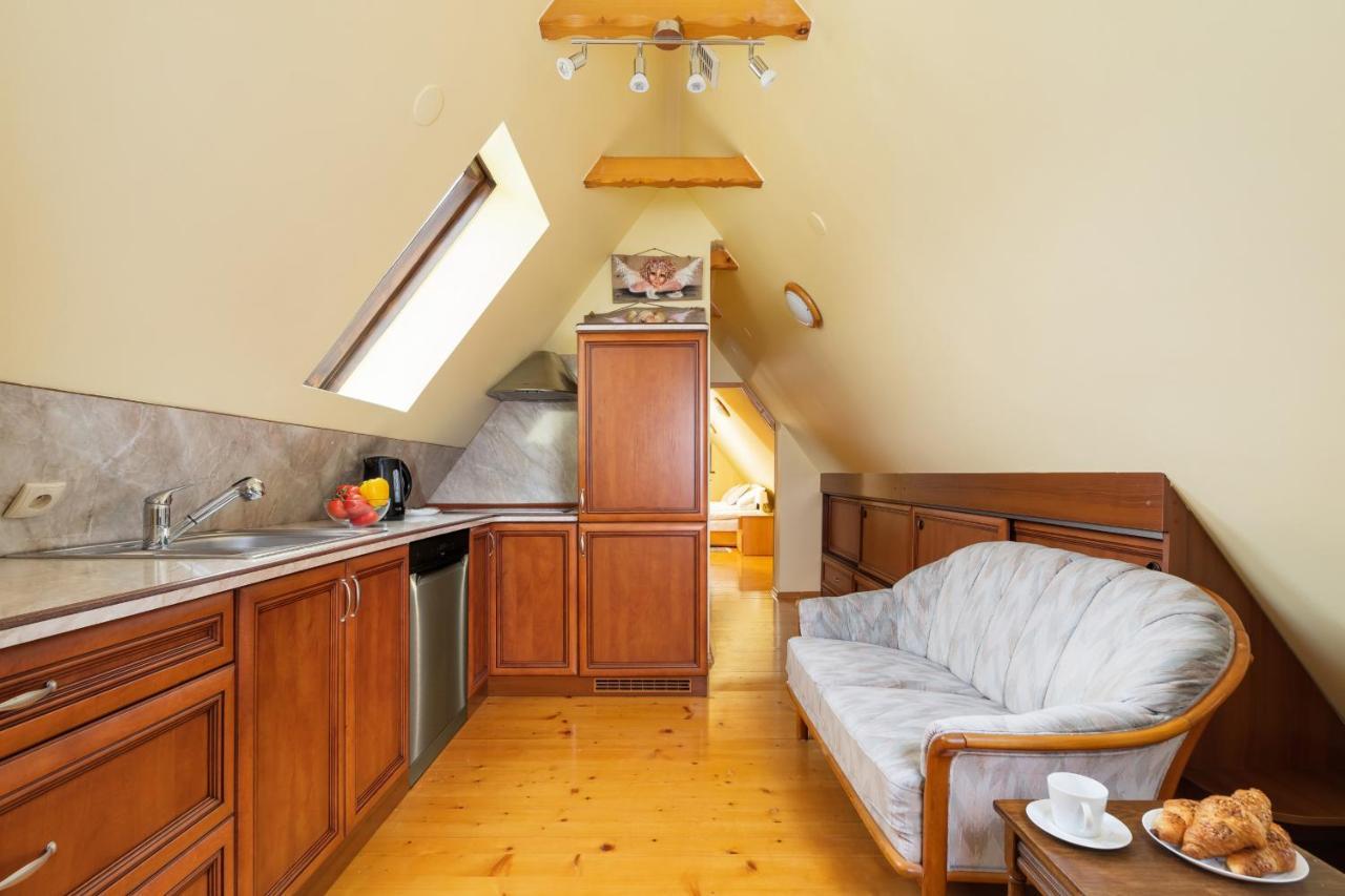 Wojciecha Brzegi By Renters Apartmán *